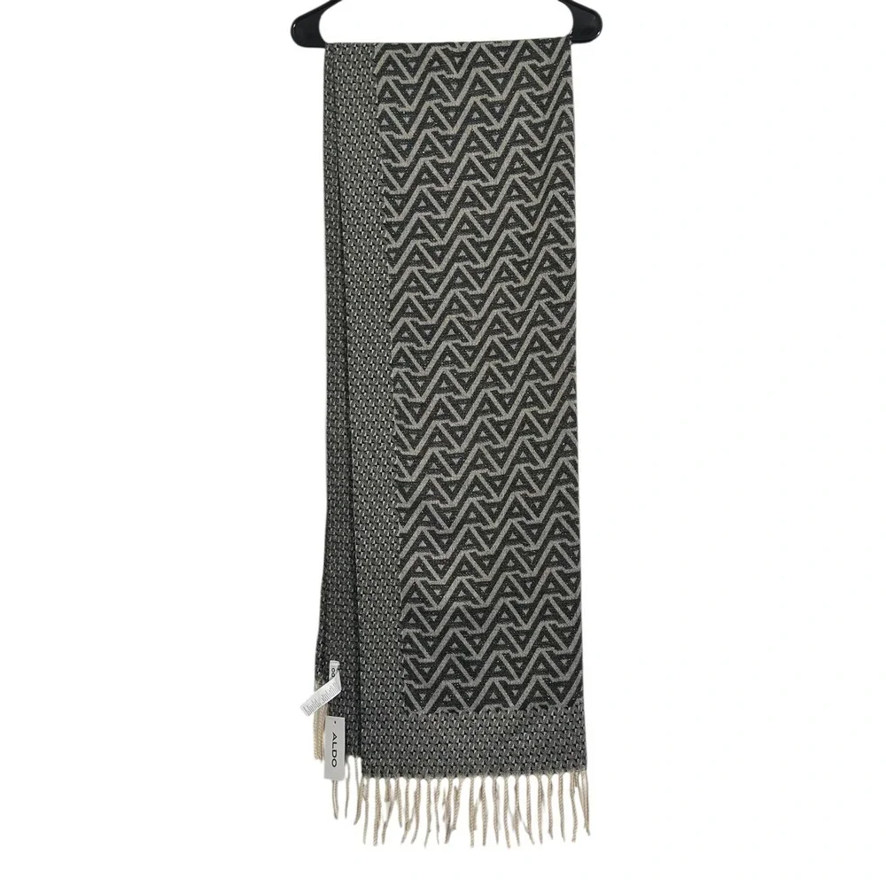 Aldo Womens Grey Black Geometric Chevron Metallic Knit Fringe Scarf NWT One Size